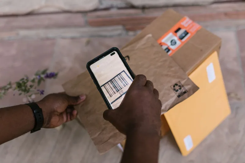 Tampilan input nomor resi pengiriman di Seller Centre Shopee untuk pesanan yang sudah diserahkan ke kurir