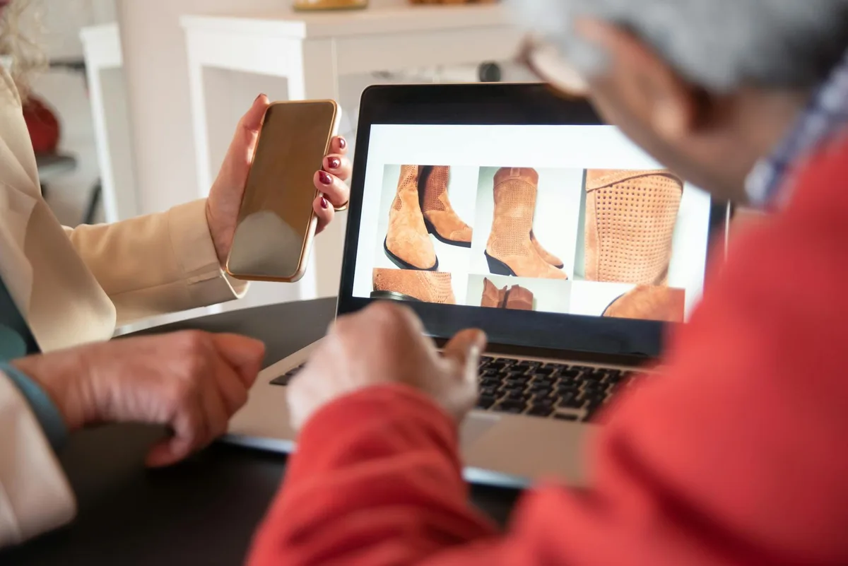 Seller Shopee Indonesia mengatur fitur COD di Seller Centre pada laptop