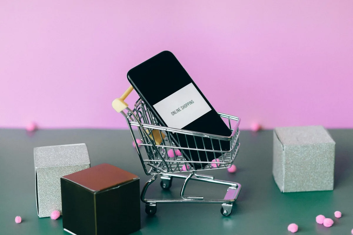 Halaman resmi Shopee Seller Education tentang cara meng-update username dan kebijakan 1 kali per 30 hari
