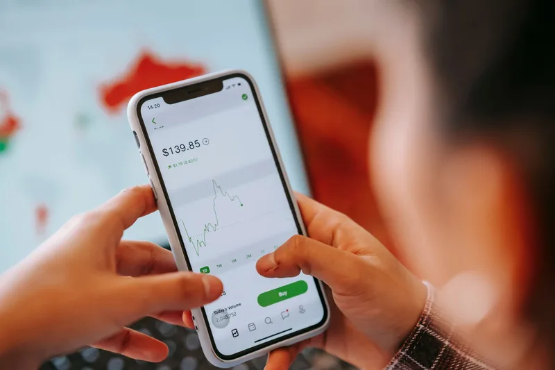 Pengaturan harga, stok, dan varian produk di Shopee Seller Centre dengan tabel SKU