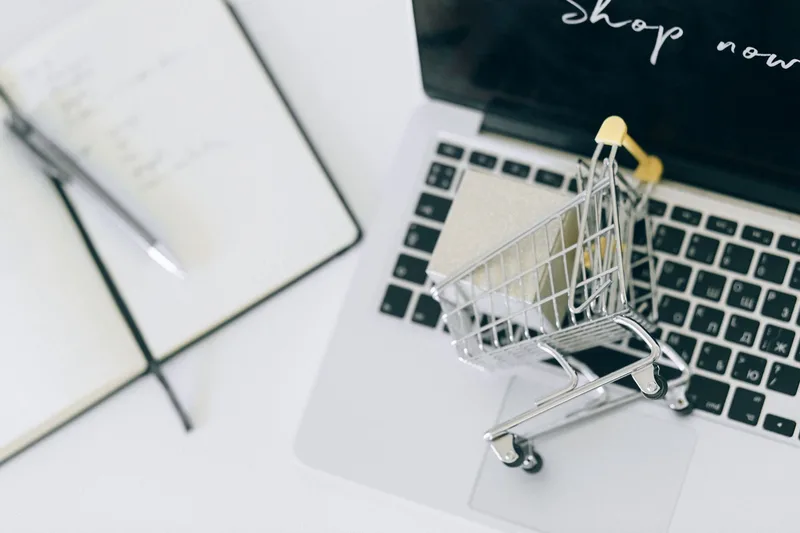 Tampilan listing produk aktif di Shopee Indonesia yang bisa ditemukan pembeli melalui pencarian
