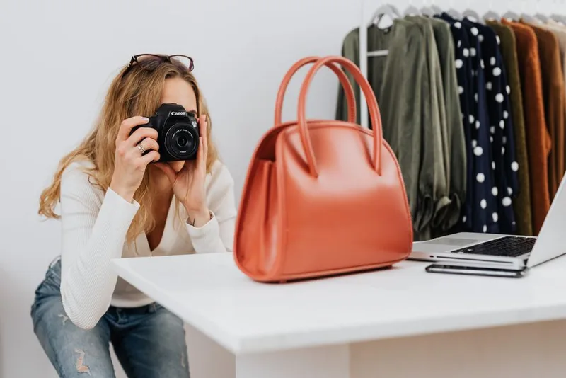 Contoh listing produk Shopee yang dioptimalkan dengan gambar lengkap dan spesifikasi detail