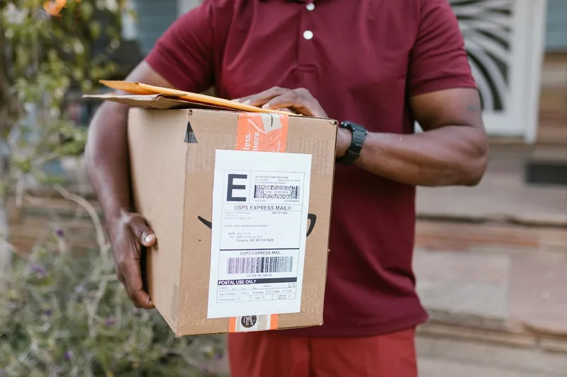 Shopee Seller Centre shipping settings screen showing courier service toggles and SLA configuration